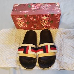 Gucci Web Bow Slides